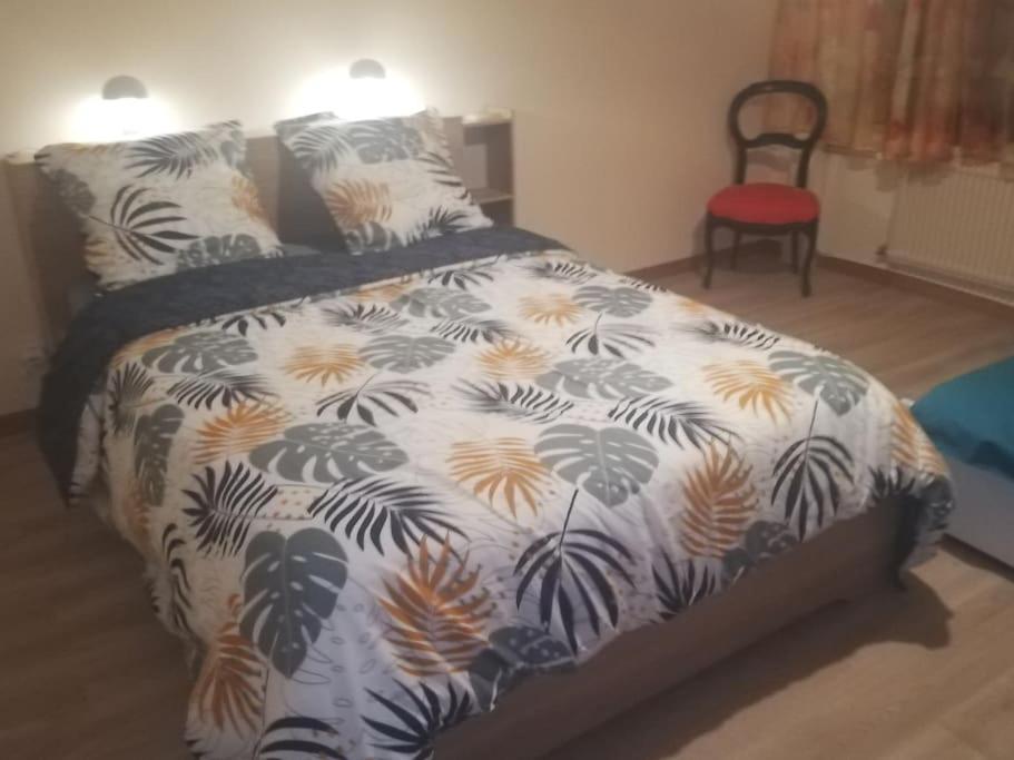 Au Petit Bonheur Apartment Horbourg Bagian luar foto