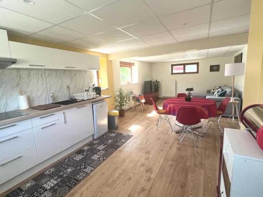 Au Petit Bonheur Apartment Horbourg Bagian luar foto