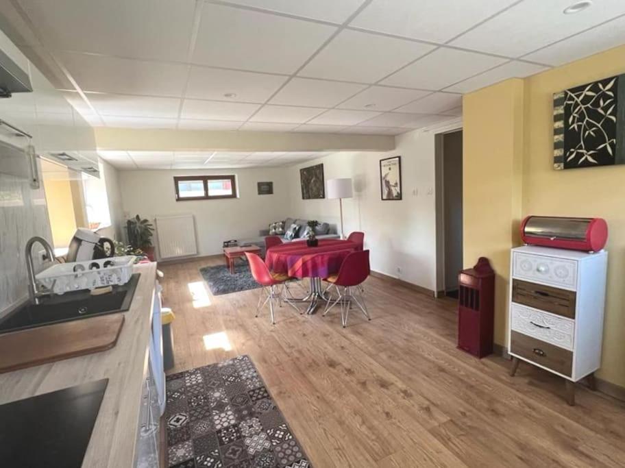 Au Petit Bonheur Apartment Horbourg Bagian luar foto